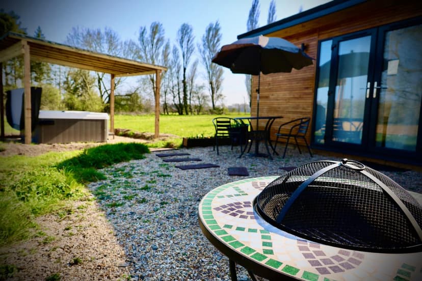 Bluebell Pod exterior at Rocklands Retreat